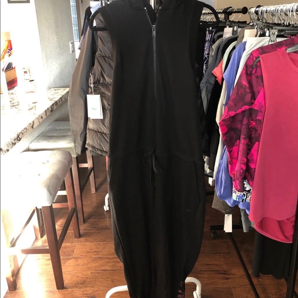 DKNY JUMPSUIT LARGE